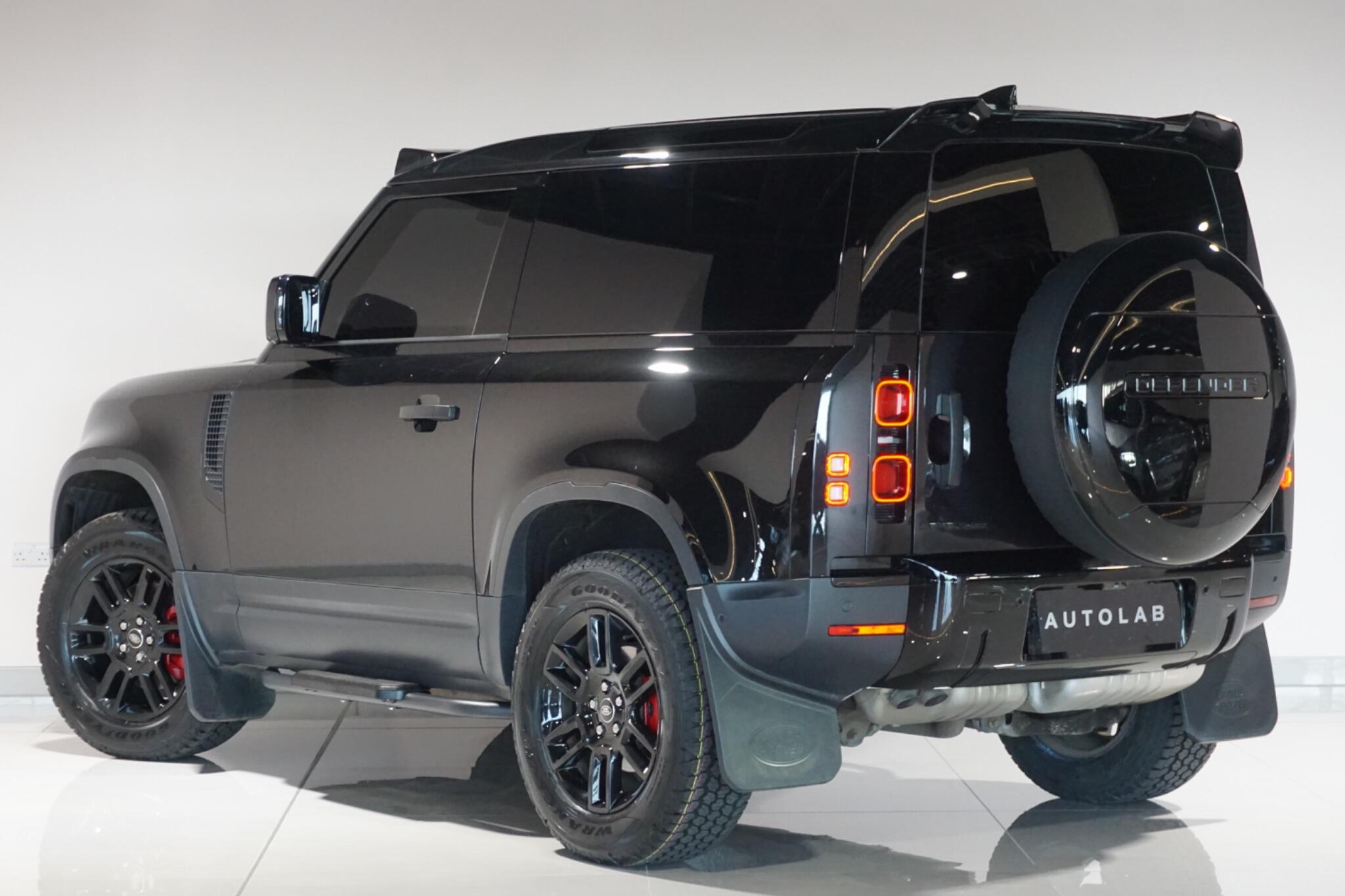 Land Rover Defender 90 3.0 D250 MHEV Hard Top SUV 3dr Diesel Auto 4WD SWB Euro 6 (s/s) (250 ps)